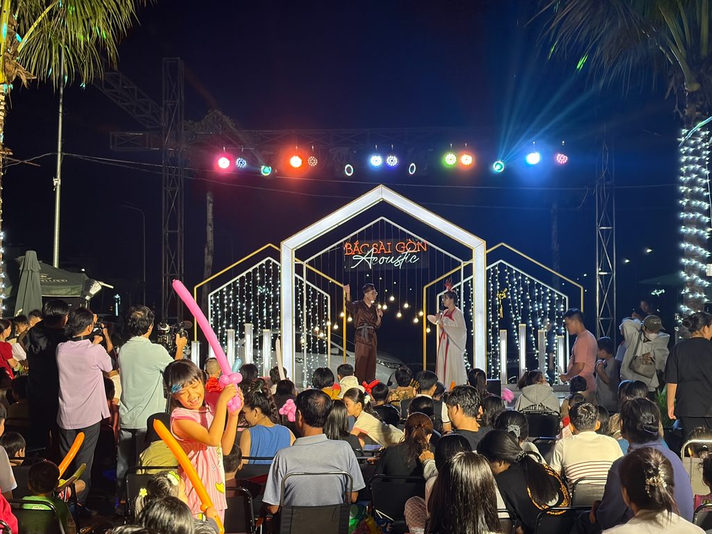 Đêm hội Trung thu tại Khu đô thị Bắc Sài Gòn ngày 23 tháng 9